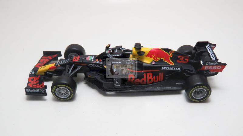 Red Bull Racing Honda RB16B - Max Verstappen 33 - Formula 1 2021